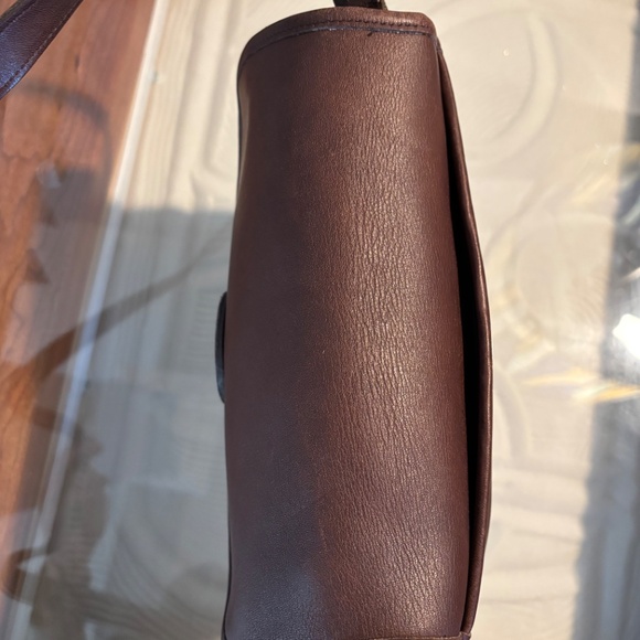 Vintage Coach Prairie Bag Style 9954 in Mahogany - Picture 11 of 16